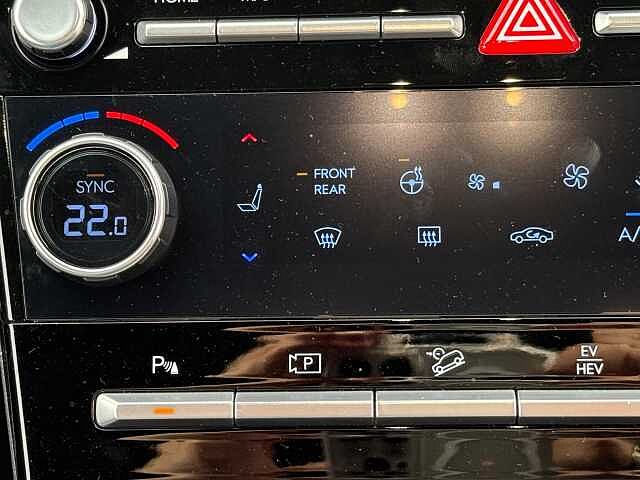 Hyundai SANTA FE 1.6 T-GDi 13.8kWh Calligraphy Auto 4WD Euro 6 (s/s) 5dr Green