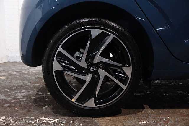 Hyundai i10 1.2 Premium Euro 6 (s/s) 5dr