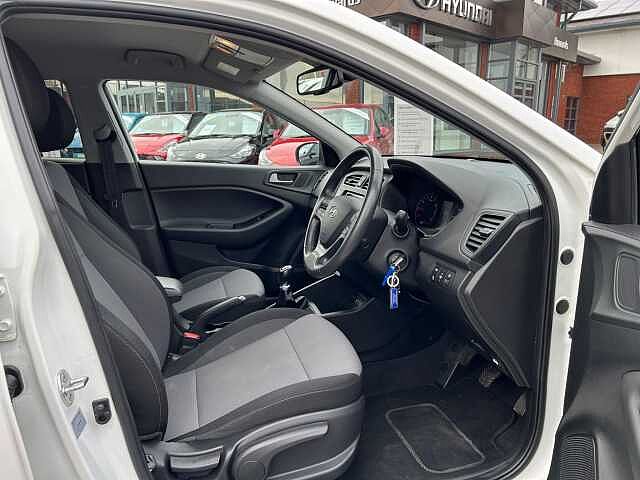Hyundai i20 1.2 Premium Nav Euro 6 (s/s) 5dr