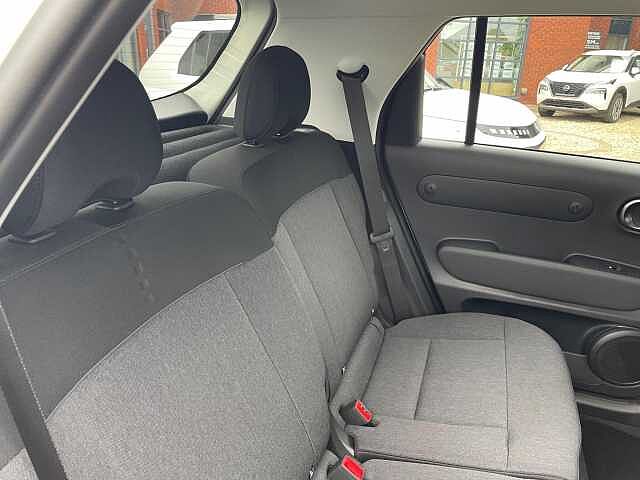 Hyundai INSTER Long Range 49kWh 02 Auto 5dr